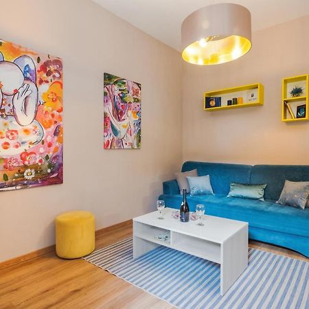 Apartment Queen Teuta In The Heart Of Split Historical Heritage Exterior photo