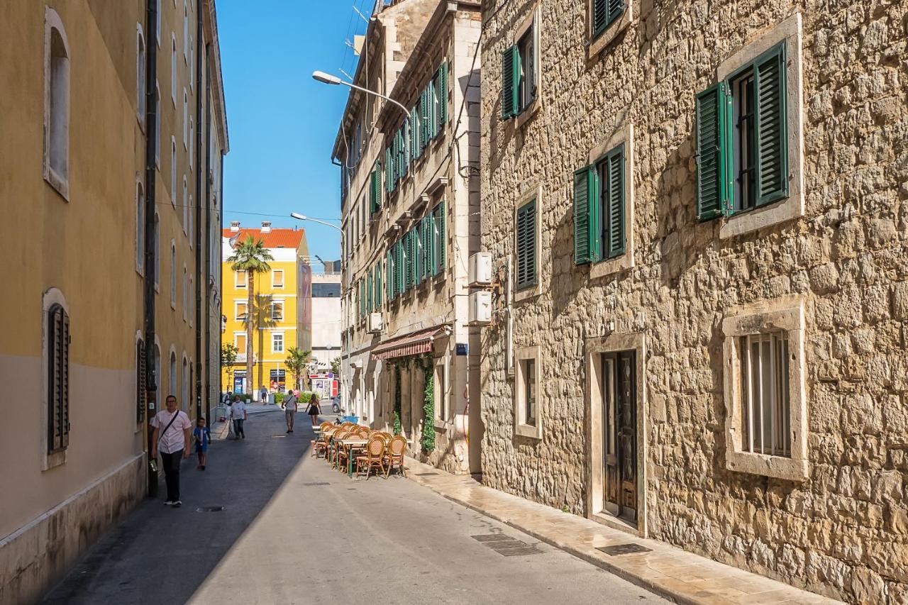 Apartment Queen Teuta In The Heart Of Split Historical Heritage Exterior photo