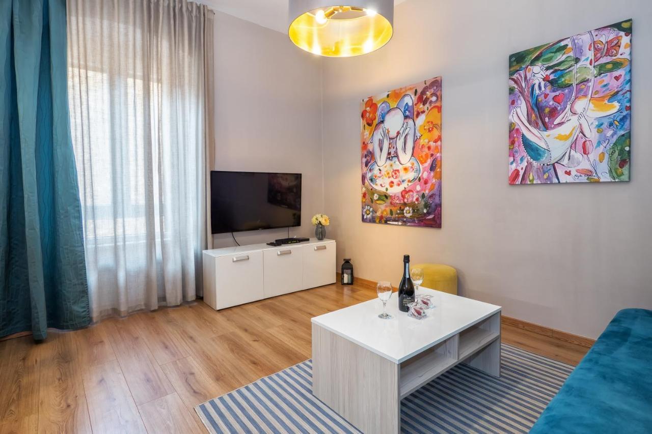 Apartment Queen Teuta In The Heart Of Split Historical Heritage Exterior photo